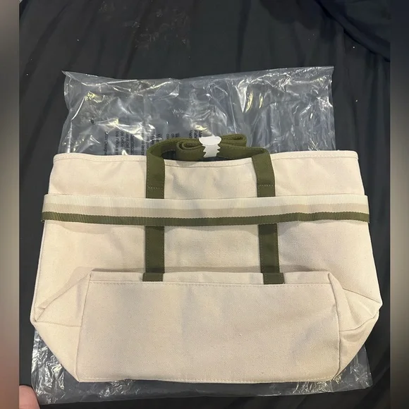 DSW Canvas Tote Bag NWT - Picture 5 of 6